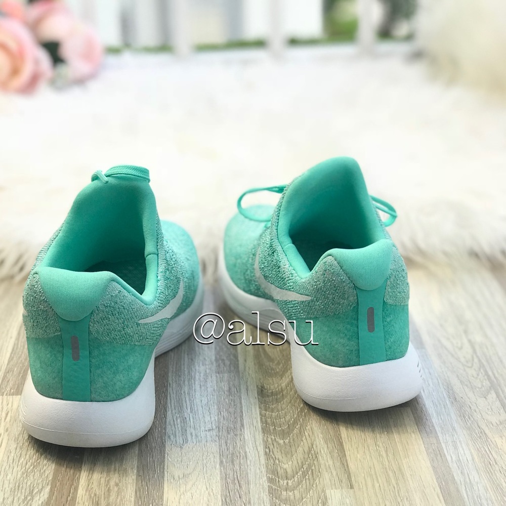 NWT Nike Lunarepic Low Flyknit 2 Hyper Turg WMNS - Picture 4 of 6